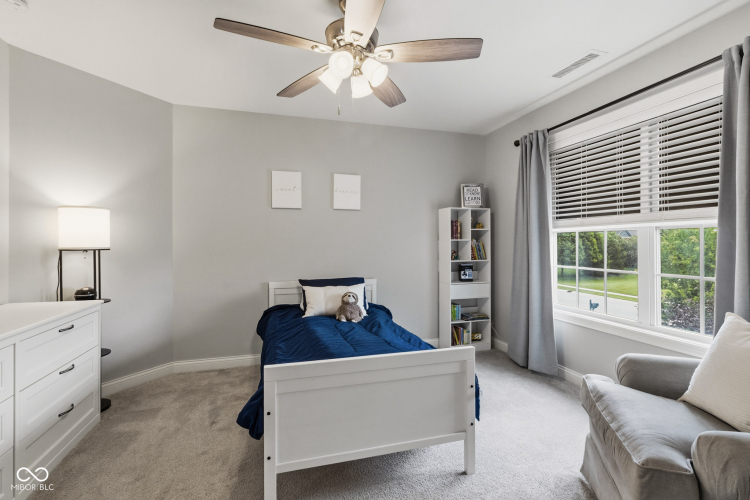 Listing Image 84
