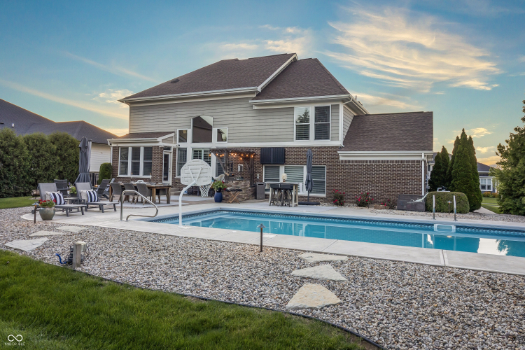 Listing Image 103