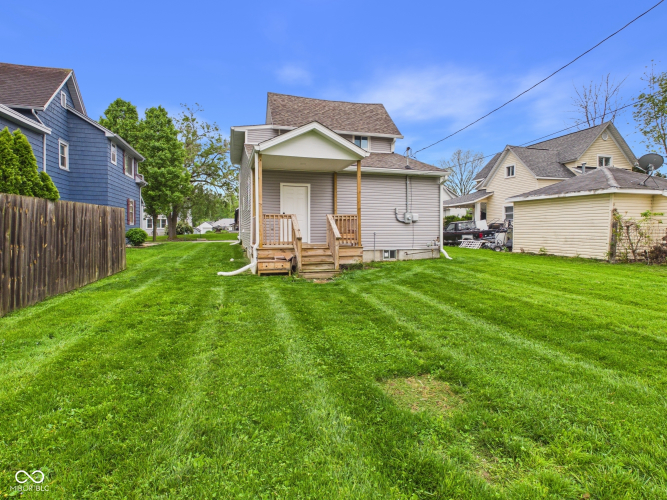 Listing Image 3