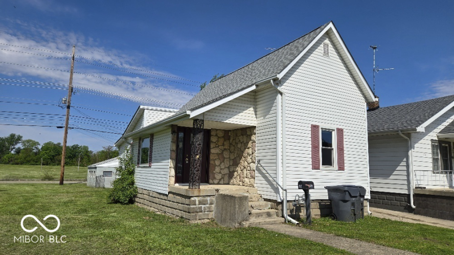 Listing Image 3