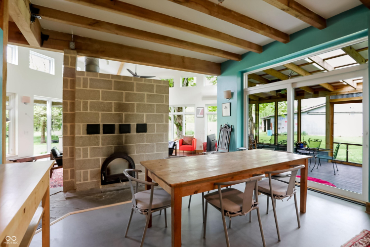 Listing Image 19