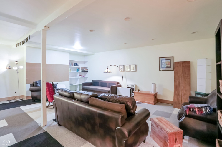 Listing Image 50