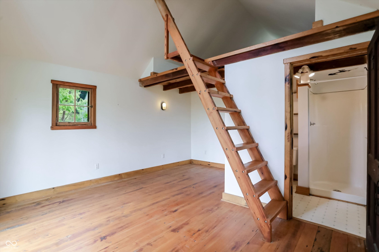 Listing Image 53