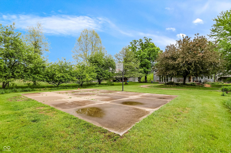 Listing Image 73
