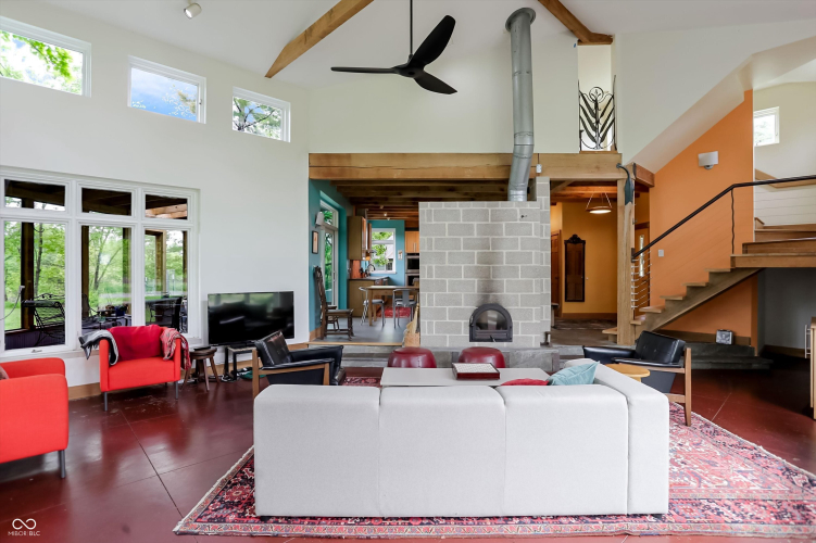 Listing Image 9
