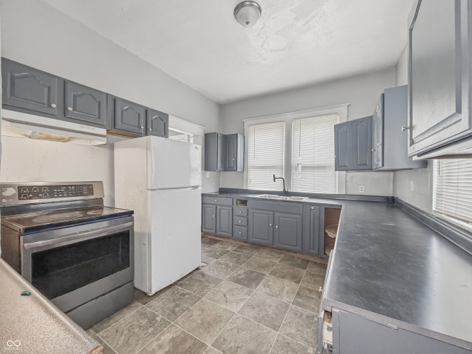 Listing Image 16