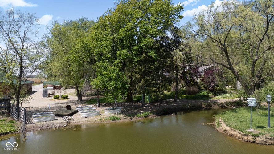 Listing Image 105