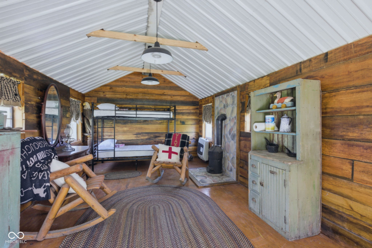 Listing Image 109
