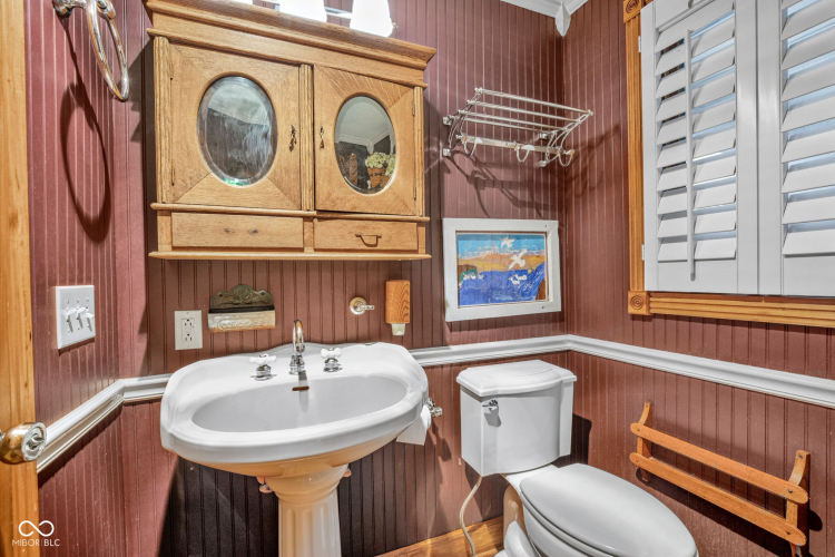 Listing Image 19