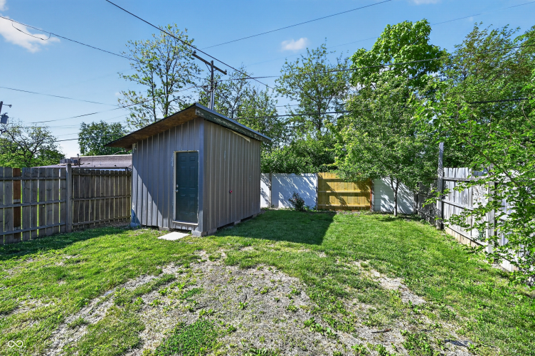 Listing Image 6