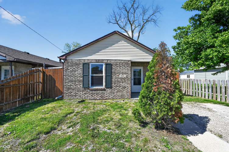 Listing Image 7