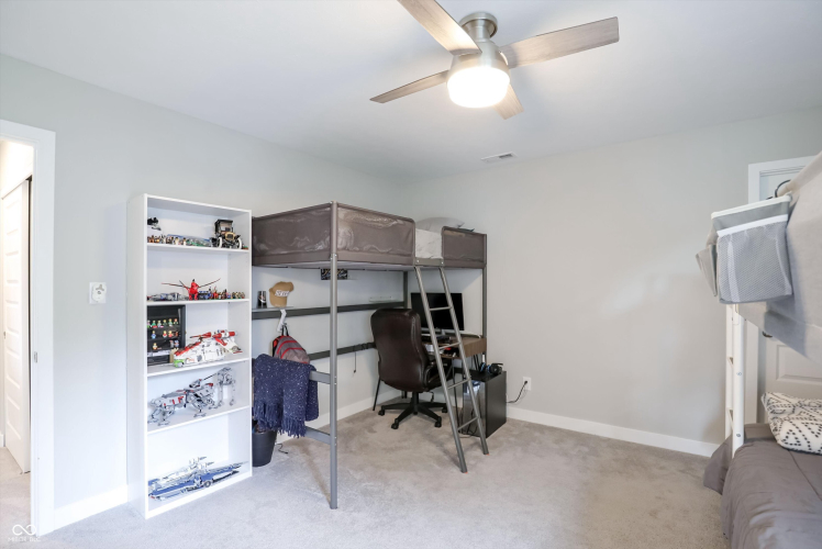 Listing Image 53