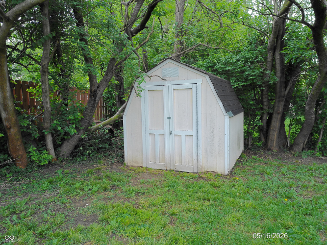 Listing Image 9