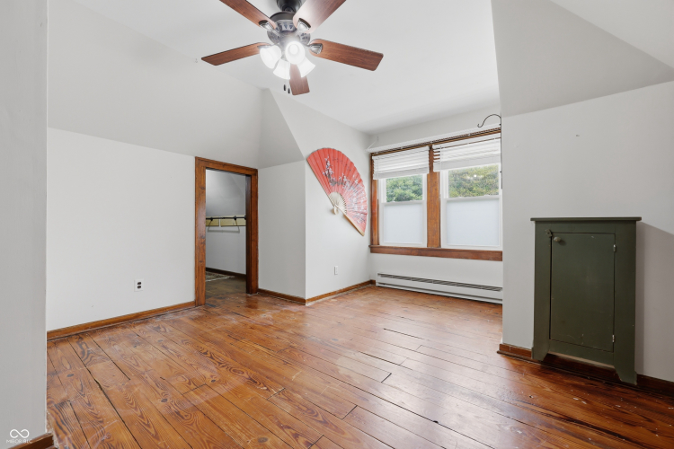 Listing Image 40