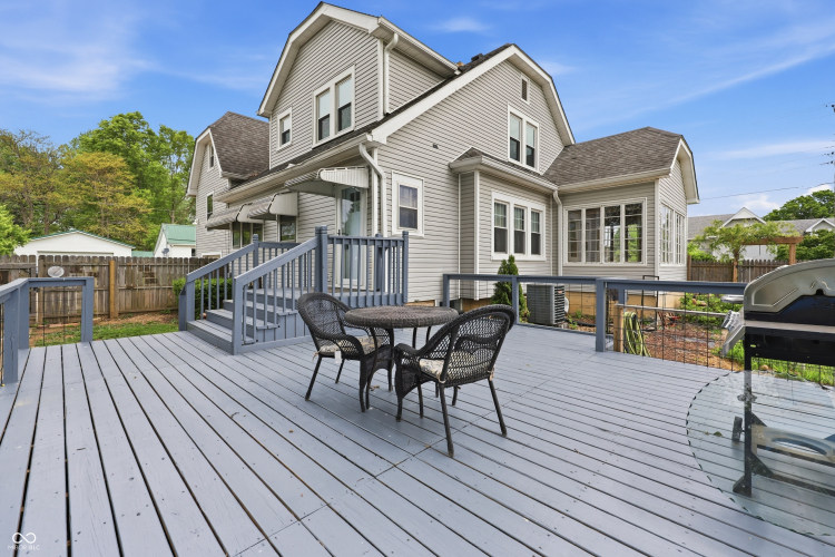 Listing Image 7