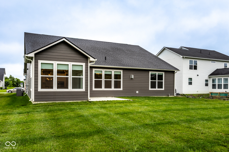 Listing Image 42