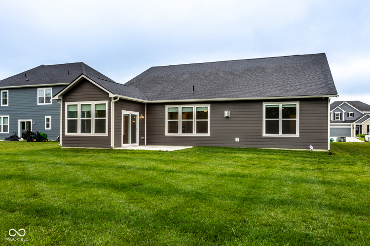 Listing Image 44