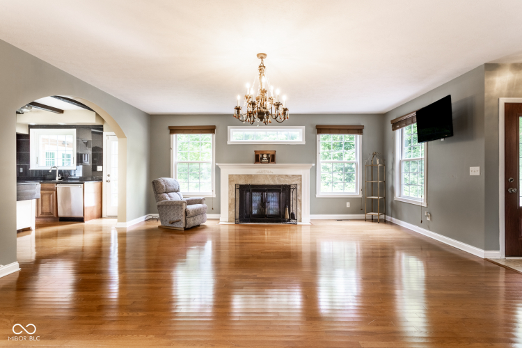 Listing Image 20