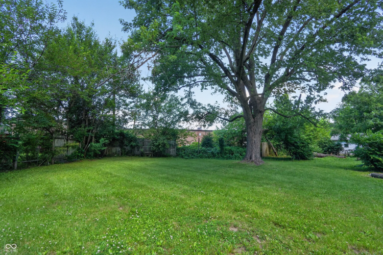 Listing Image 6