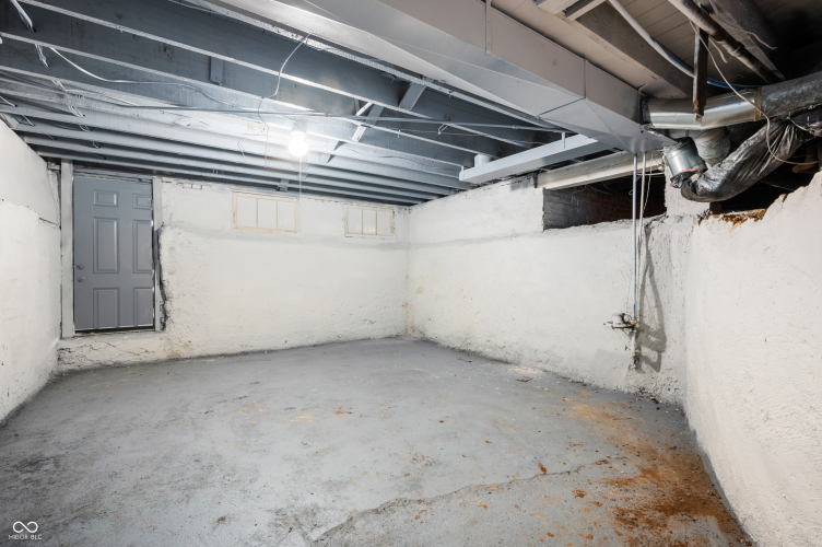 Listing Image 24