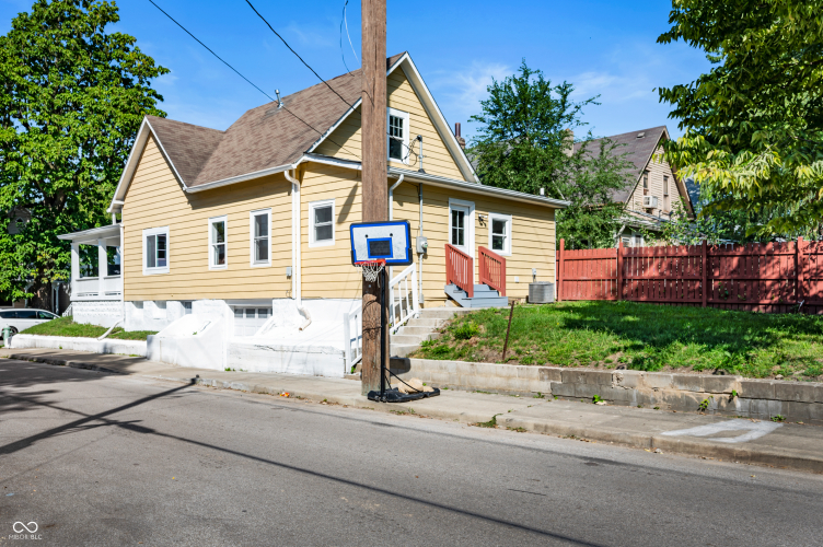 Listing Image 25