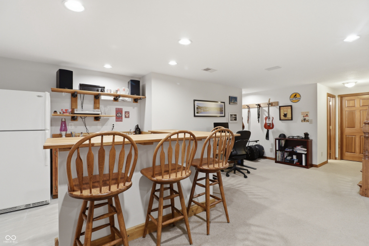 Listing Image 48