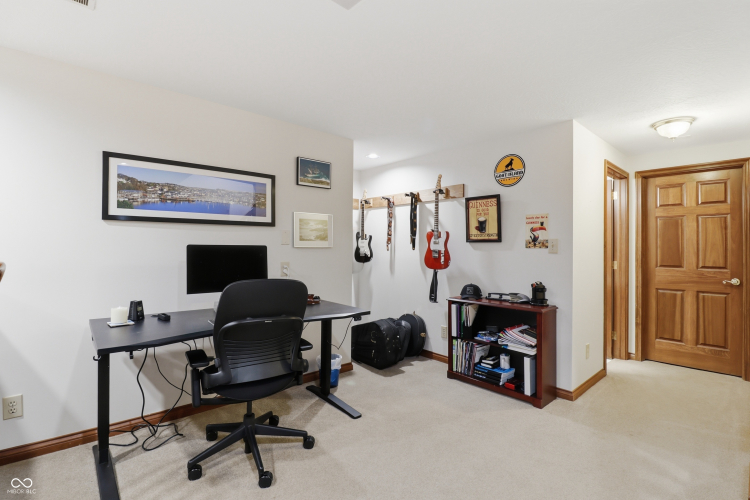 Listing Image 52