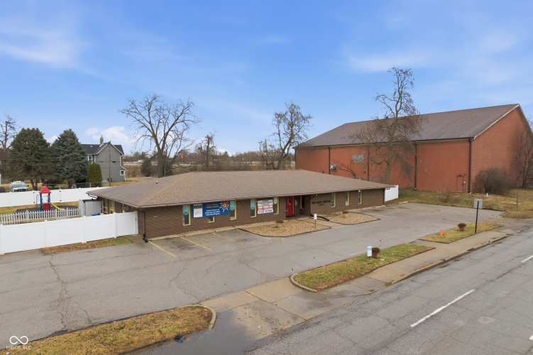 Listing Image 22