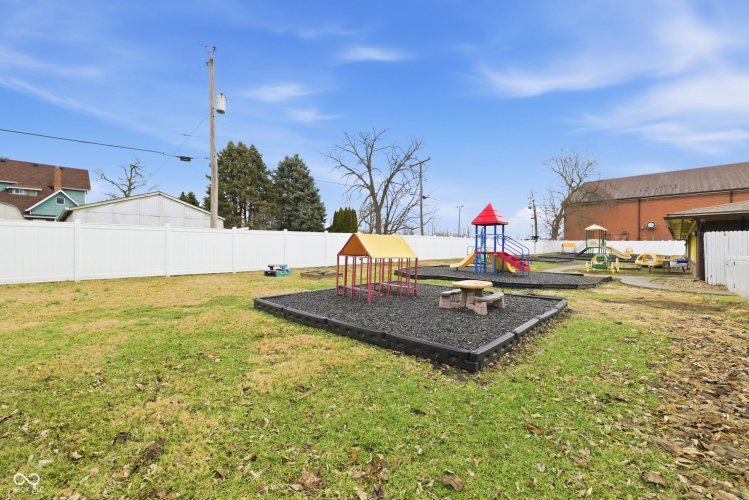 Listing Image 40