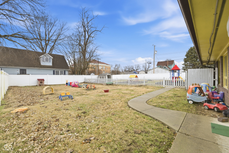 Listing Image 41
