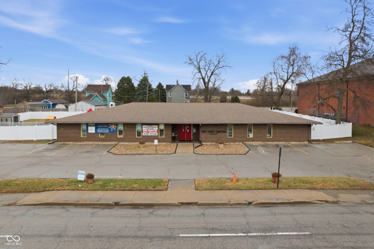 Listing Image 43