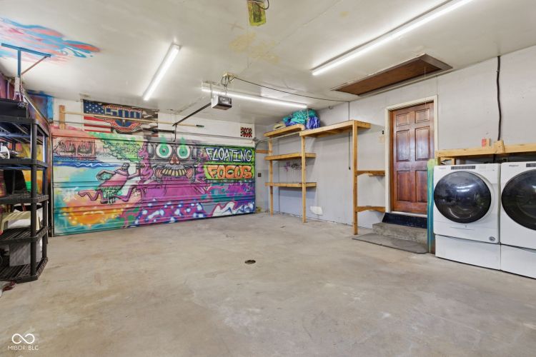 Listing Image 41