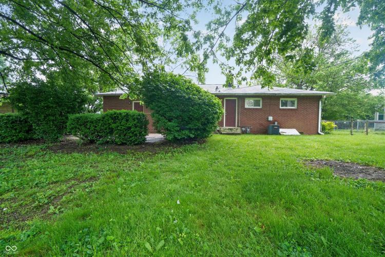 Listing Image 5