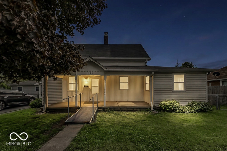 Listing Image 3