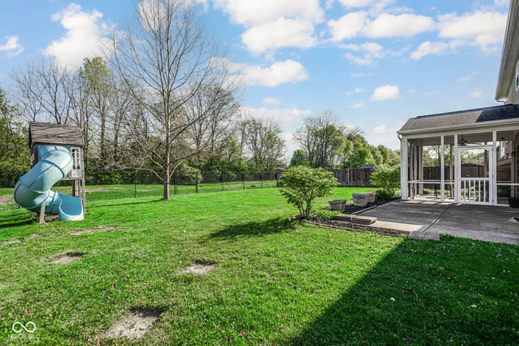 Listing Image 14