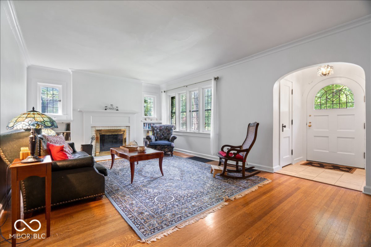 Listing Image 11