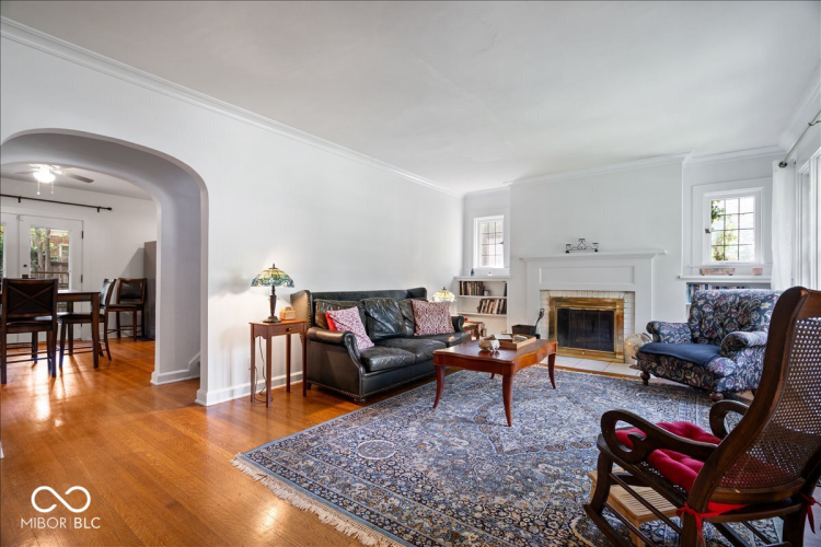 Listing Image 13