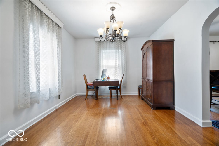 Listing Image 21