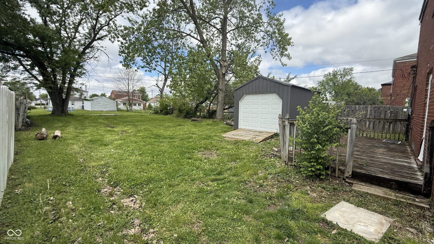 Listing Image 12