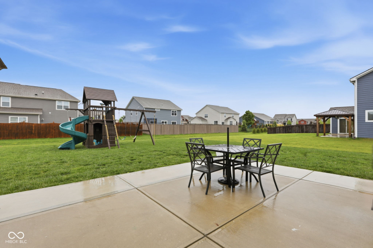 Listing Image 54