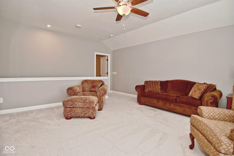 Listing Image 45