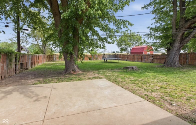 Listing Image 19