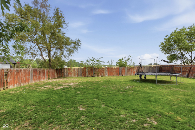 Listing Image 20