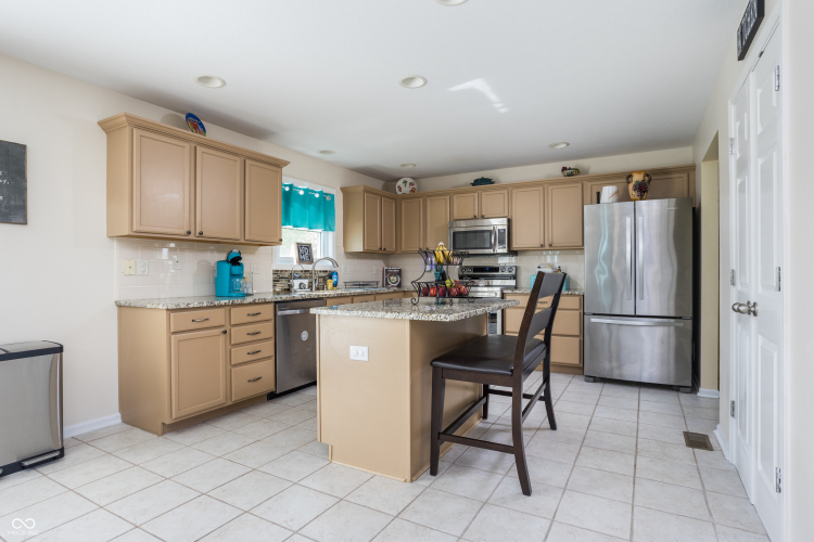 Listing Image 13