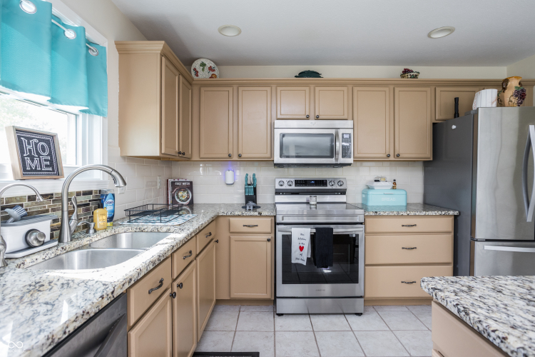 Listing Image 14