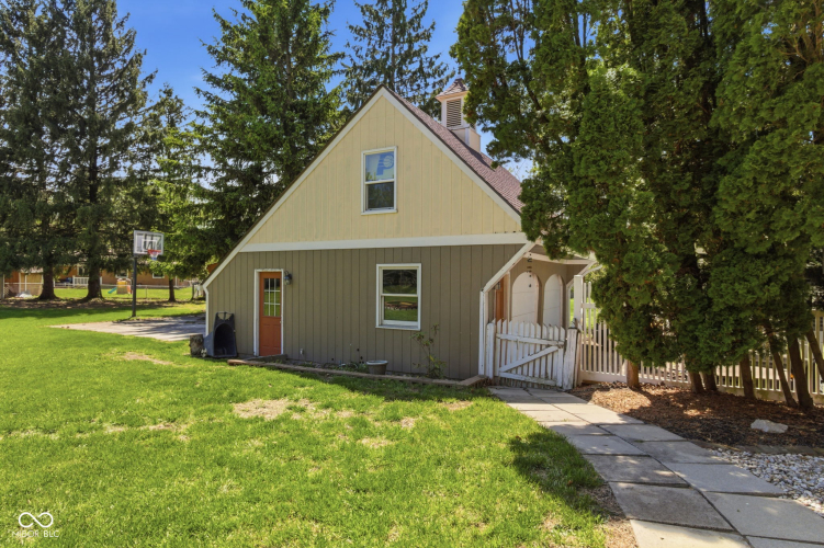 Listing Image 49
