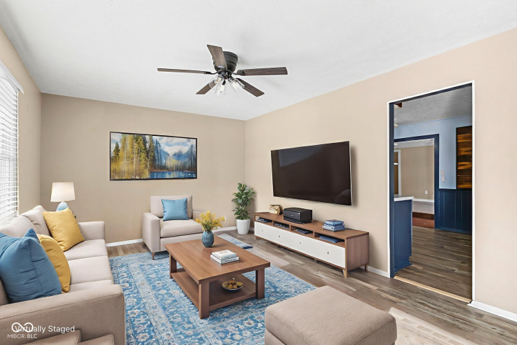 Listing Image 9