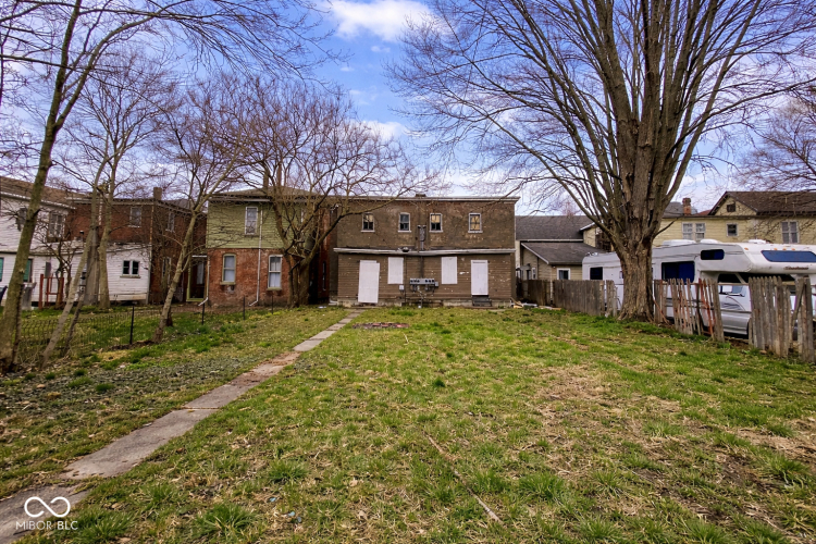 Listing Image 3