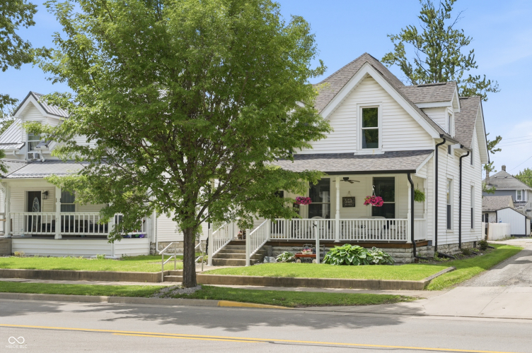 Listing Image 3