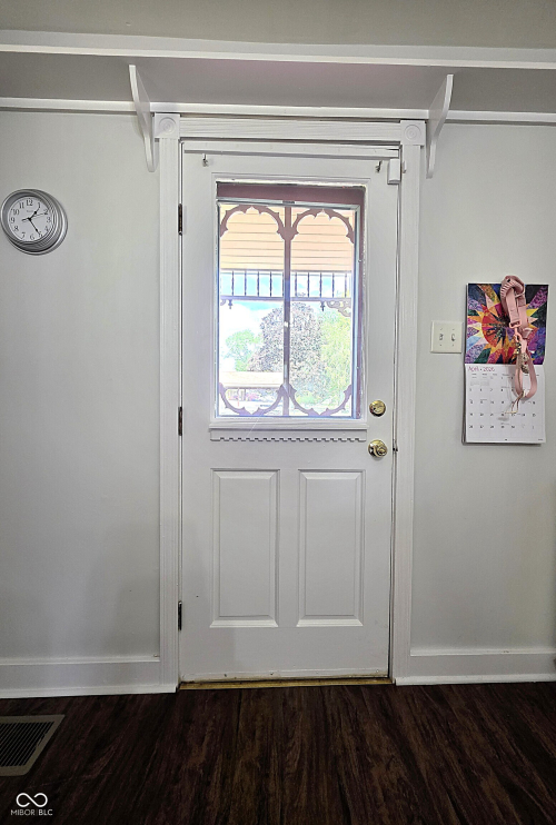 Listing Image 23
